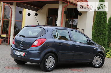Хетчбек Opel Corsa 2007 в 