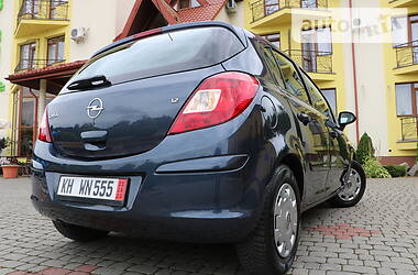 Хетчбек Opel Corsa 2007 в 