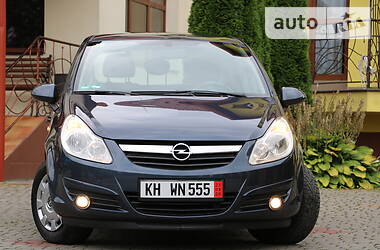 Хетчбек Opel Corsa 2007 в 