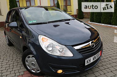 Хетчбек Opel Corsa 2007 в 