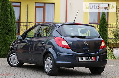 Хетчбек Opel Corsa 2007 в 