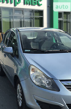 Хэтчбек Opel Corsa 2008 в Нововолынске