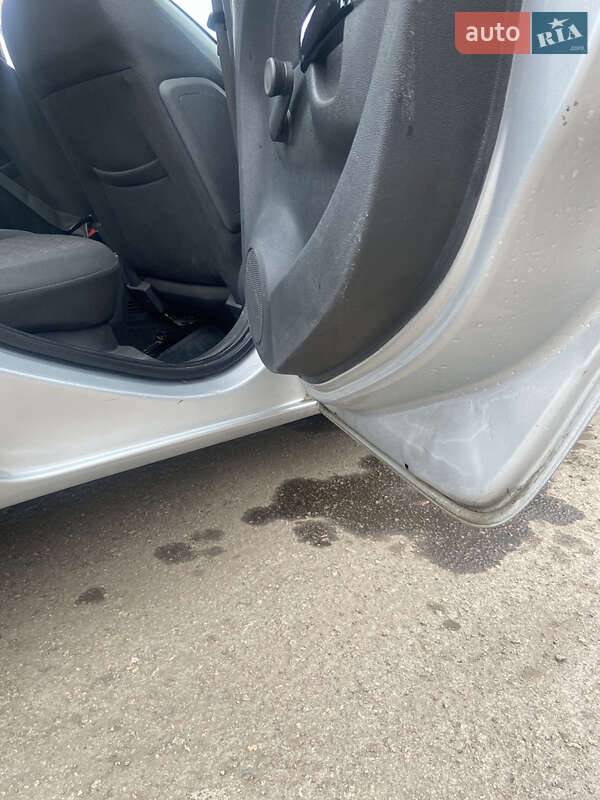 Хэтчбек Opel Corsa 2013 в Днепре
