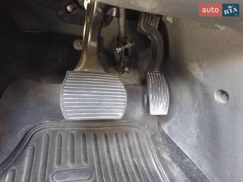 Хэтчбек Opel Corsa 2008 в Киеве