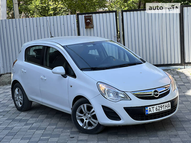 Хэтчбек Opel Corsa 2012 в Коломые