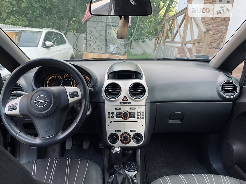 Хэтчбек Opel Corsa 2008 в Черновцах фото 3 Хэтчбек Opel Corsa 2008 в Черновцах