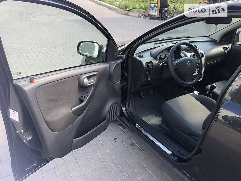 Хетчбек Opel Corsa 2006 в Коломиї