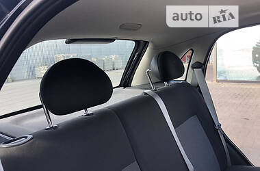 Хэтчбек Opel Corsa 2006 в 