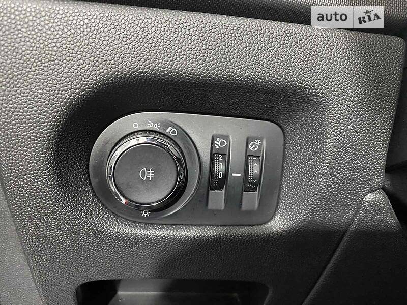 Хэтчбек Opel Corsa 2012 в Киеве
