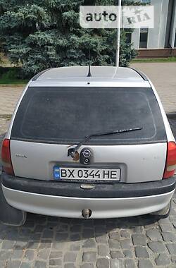 Хетчбек Opel Corsa 2000 в Кам'янець-Подільському