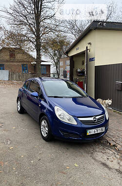 Хэтчбек Opel Corsa 2007 в Киеве