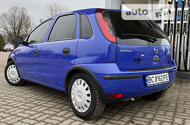 Хэтчбек Opel Corsa 2006 в Дрогобыче