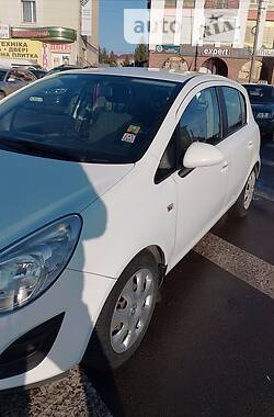 Хэтчбек Opel Corsa 2011 в Дубно