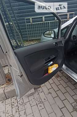 Хэтчбек Opel Corsa 2010 в Ивано-Франковске