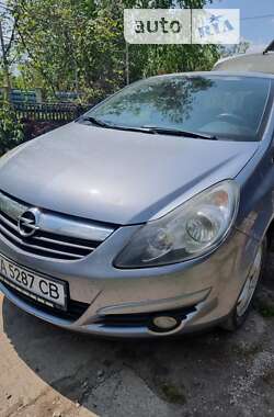 Хэтчбек Opel Corsa 2007 в Гайвороне