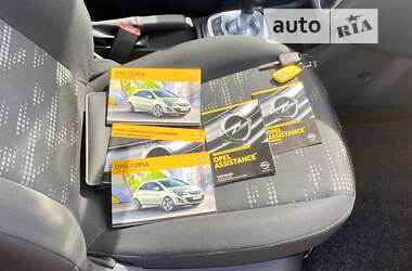 Хэтчбек Opel Corsa 2013 в 