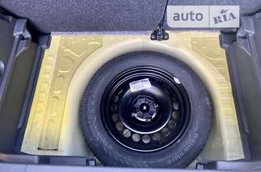 Хэтчбек Opel Corsa 2013 в 