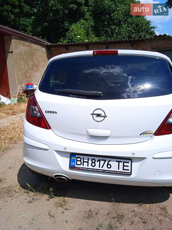 Хэтчбек Opel Corsa 2010 в Кодыме фото 4 Хэтчбек Opel Corsa 2010 в Кодыме