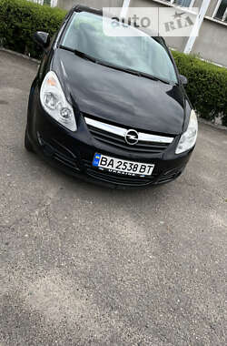 Хэтчбек Opel Corsa 2010 в Кропивницком