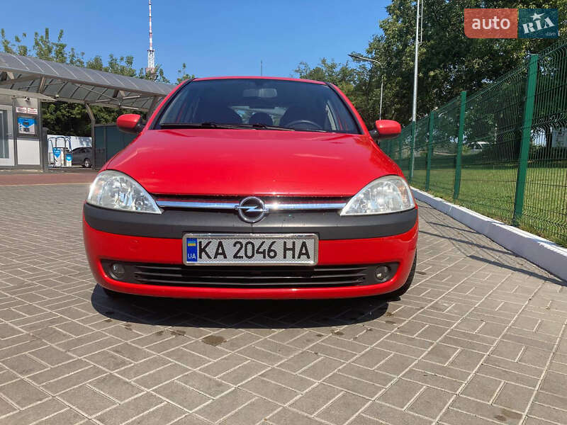 Хетчбек Opel Corsa 2001 в Києві
