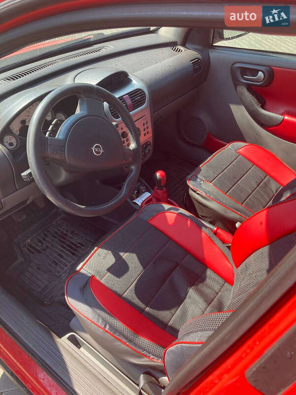 Хетчбек Opel Corsa 2001 в Києві