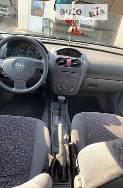 Хэтчбек Opel Corsa 2001 в Запорожье