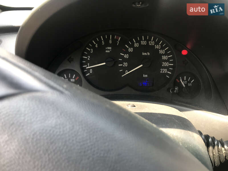 Хэтчбек Opel Corsa 2001 в Сваляве