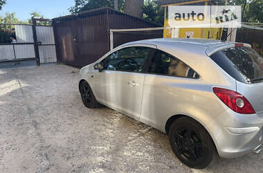 Хетчбек Opel Corsa 2011 в Ірпені