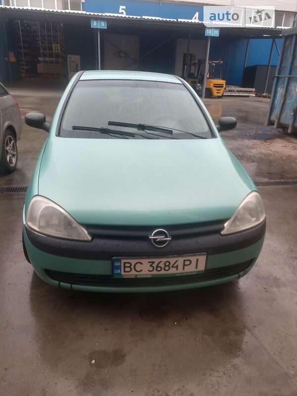Хетчбек Opel Corsa 2001 в Львові