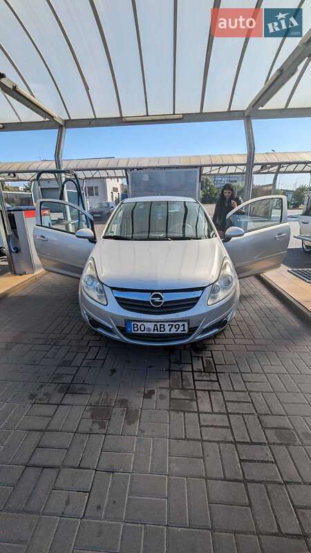 Хетчбек Opel Corsa 2007 в Києві