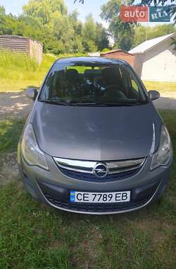 Хэтчбек Opel Corsa 2011 в 