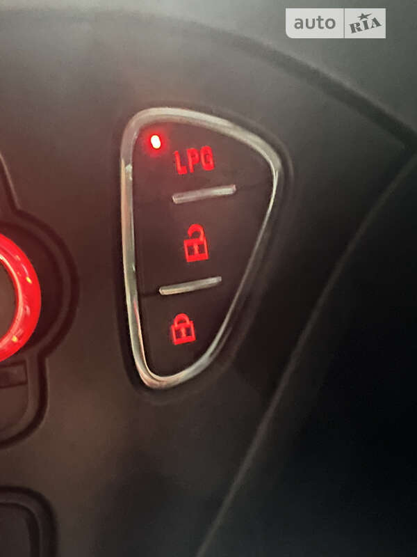 Хэтчбек Opel Corsa 2016 в Черновцах фото 14 Хэтчбек Opel Corsa 2016 в Черновцах