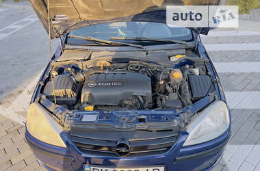 Хэтчбек Opel Corsa 2004 в 