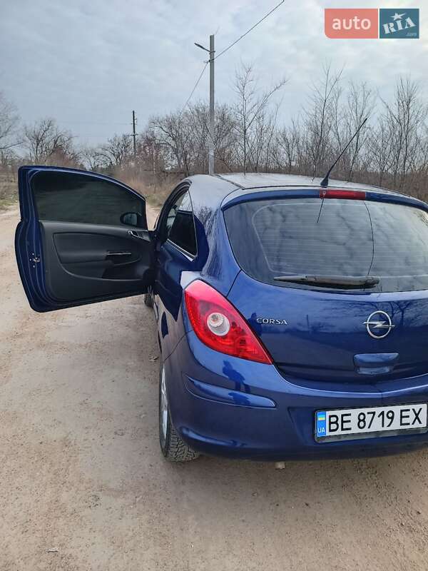Хетчбек Opel Corsa 2007 в Миколаєві