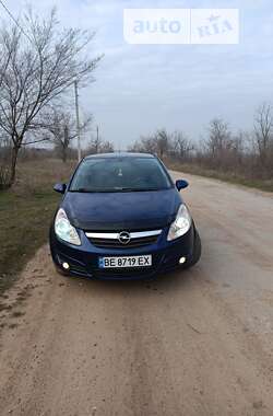 Хэтчбек Opel Corsa 2007 в Николаеве