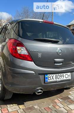 Хэтчбек Opel Corsa 2011 в Каменец-Подольском