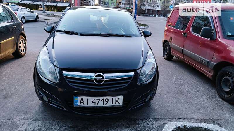 Хэтчбек Opel Corsa 2008 в Броварах