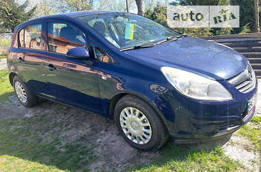 Хетчбек Opel Corsa 2009 в Львові