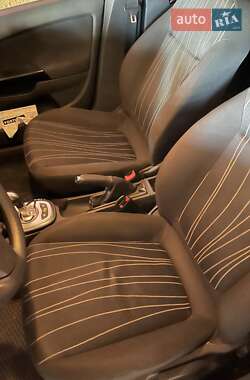Хетчбек Opel Corsa 2007 в 