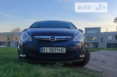 Хетчбек Opel Corsa 2013 в Дніпрі