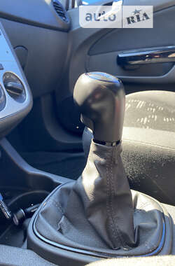 Хетчбек Opel Corsa 2014 в 