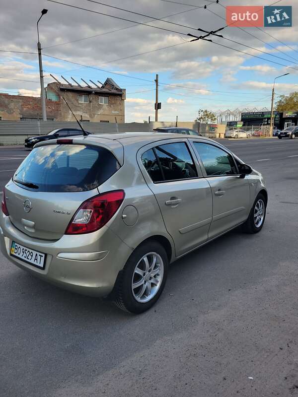 Хетчбек Opel Corsa 2007 в Тернополі