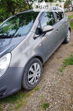 Хетчбек Opel Corsa 2010 в Чернівцях