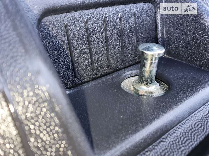 Хэтчбек Opel Corsa 2002 в Полтаве