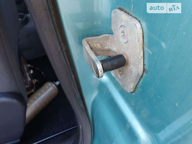 Хэтчбек Opel Corsa 2002 в Полтаве