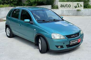 Хетчбек Opel Corsa 2004 в Києві