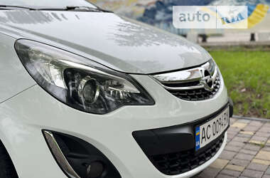 Хетчбек Opel Corsa 2011 в Івано-Франківську