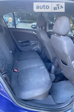 Хэтчбек Opel Corsa 2011 в 