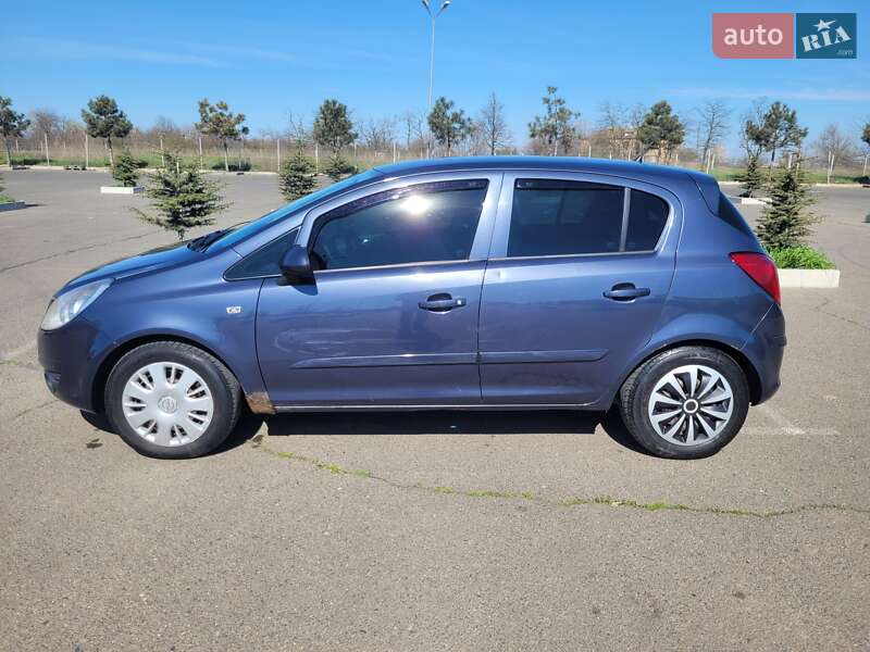 Хэтчбек Opel Corsa 2007 в Одессе