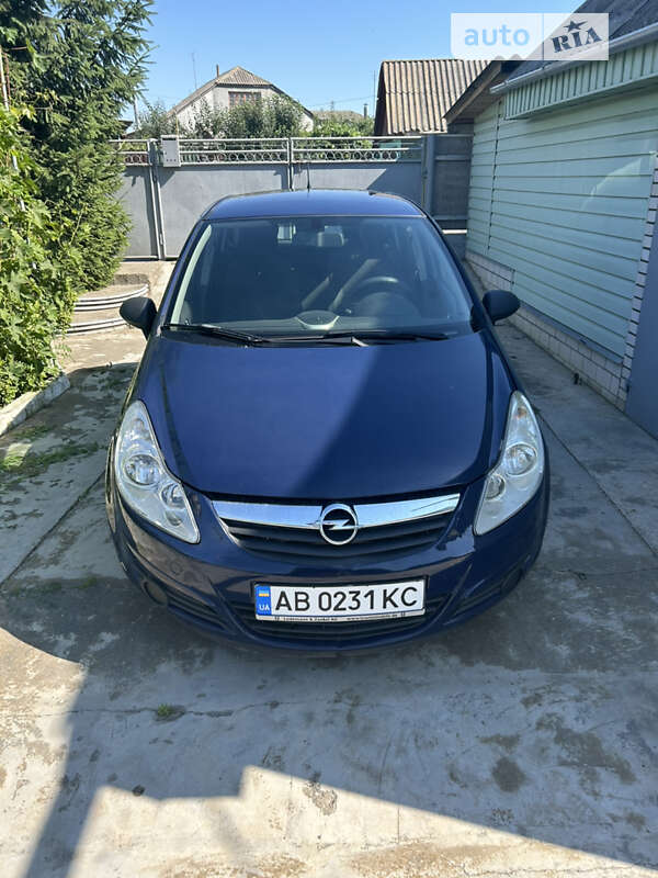 Хэтчбек Opel Corsa 2009 в Виннице